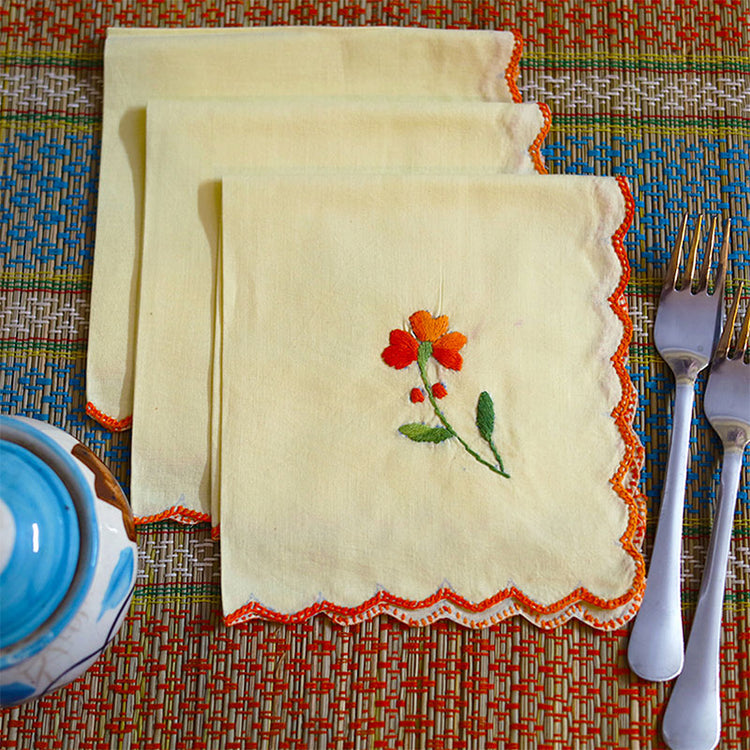 Stylish hand embroidered napkins for daily or occasional use